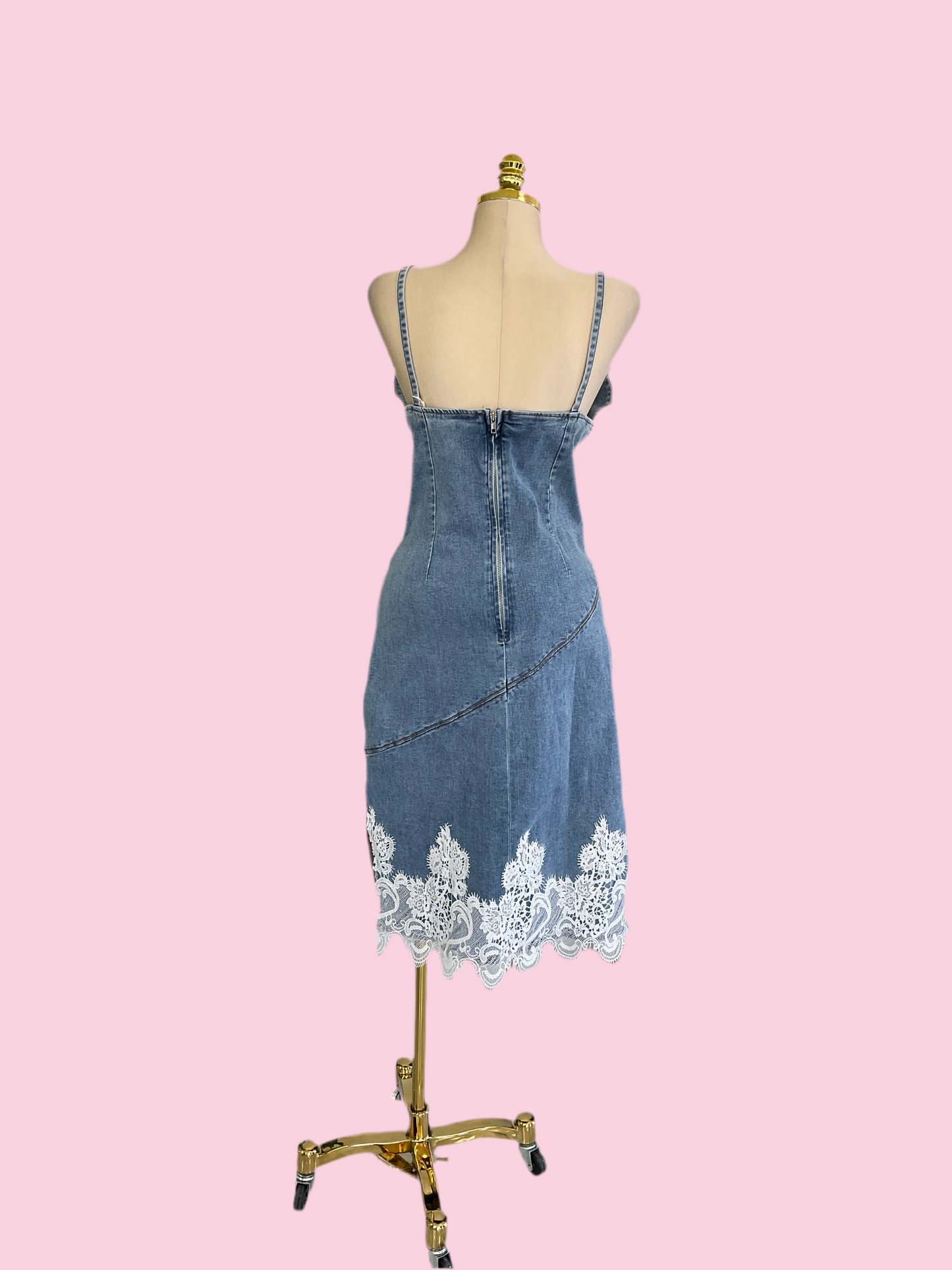 LESS DENIM